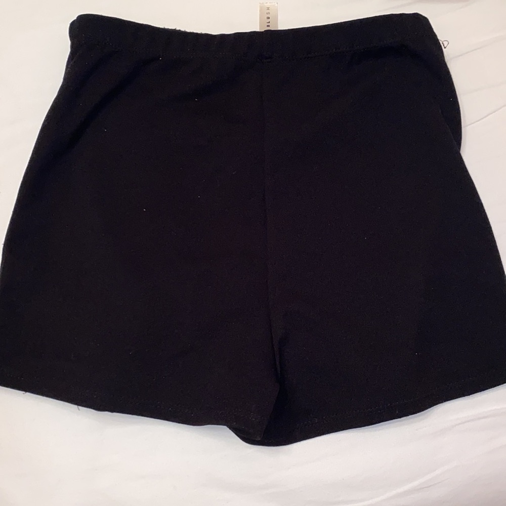 Skort - Picture 2 of 3